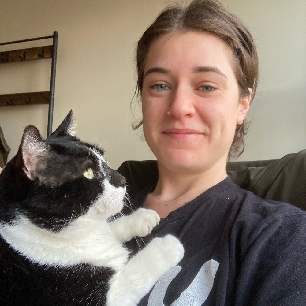 Meet your Posher, Hannah